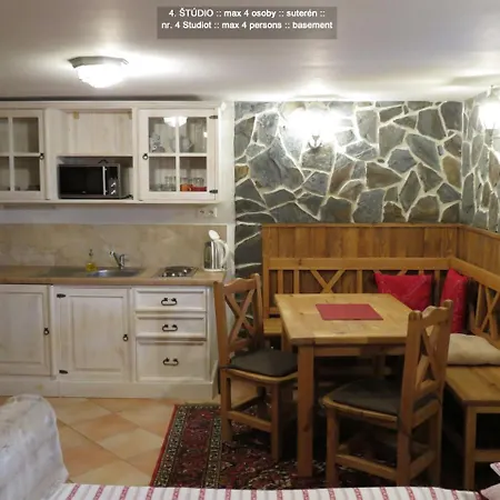 Quota 1010 Apartmán