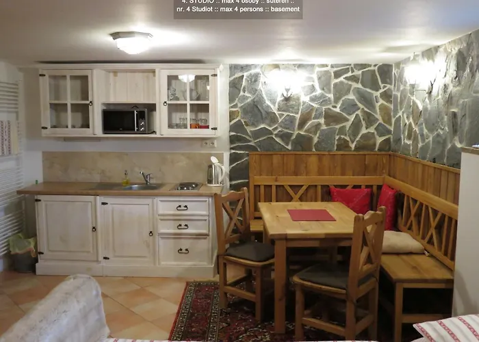 Quota 1010 Apartment